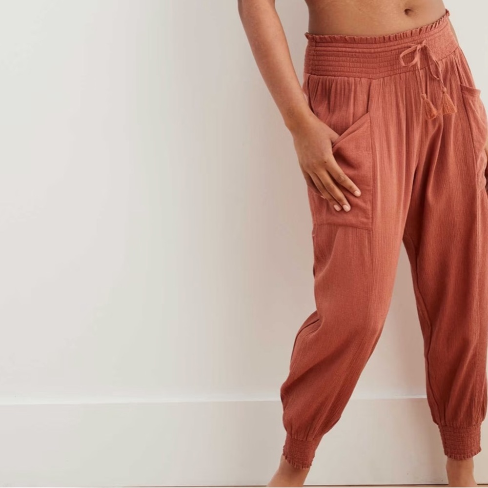 Aerie lightweight jogger